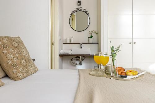 Comedias I & old town by ELE Apartments
