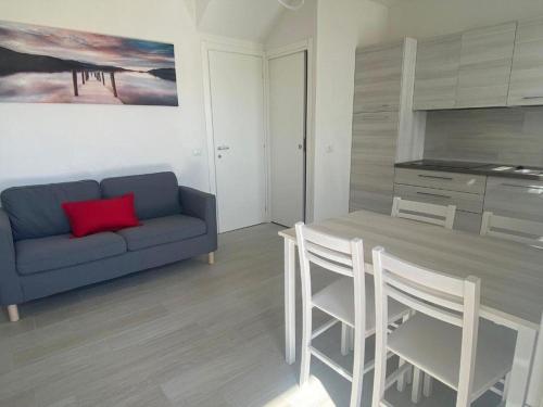 Η κουζίνα ή μικρή κουζίνα στο Sirmione - Independent House with Garden