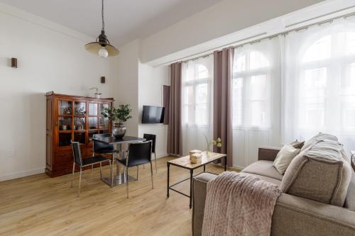 Comedias I & old town by ELE Apartments