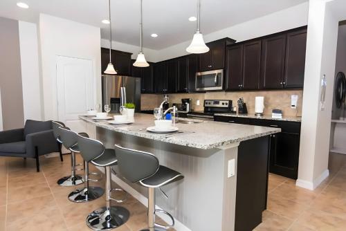 5BR Home w Pool - Windsor at Westside 8890GC photo 6