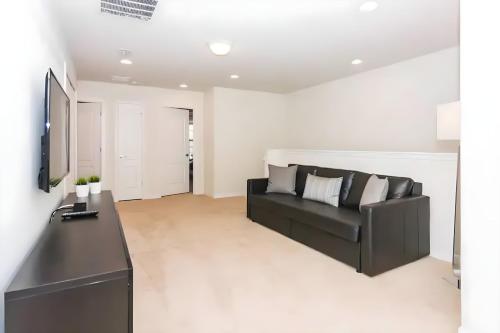 5BR Home w Pool - Windsor at Westside 8890GC photo 17