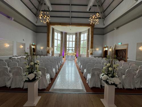 Χώρος καθιστικού στο Great National Ballykisteen Golf Hotel