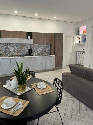 Dapur atau dapur kecil di Red Bridges House Maria