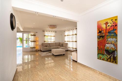 Posezení v ubytování Villa Tropicale, 5 bed, private pool, 5 min beach