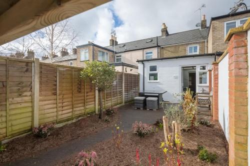 Foto Charming Central Cottage 6