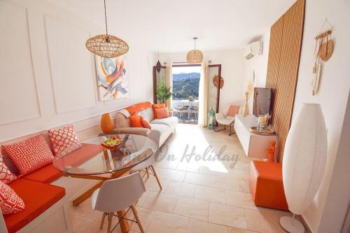 Piso Amaranta, Frigiliana Modern 2 bedroom, 2 bathroom Apartment with Air conditioning and Pool HansOnHoliday Rentals