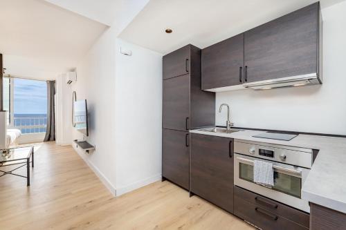 Beachfront PH Studio with amazing views RDR357