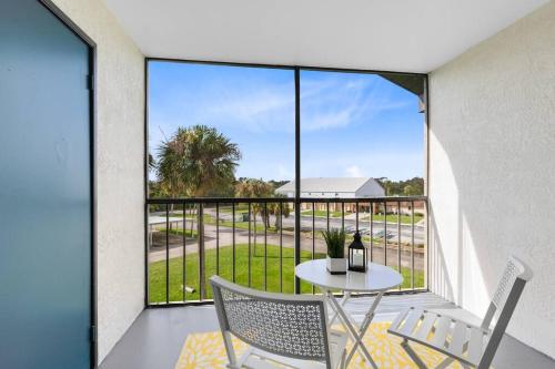 Un balcón o terraza en Oasis 317 - Space to Unwind