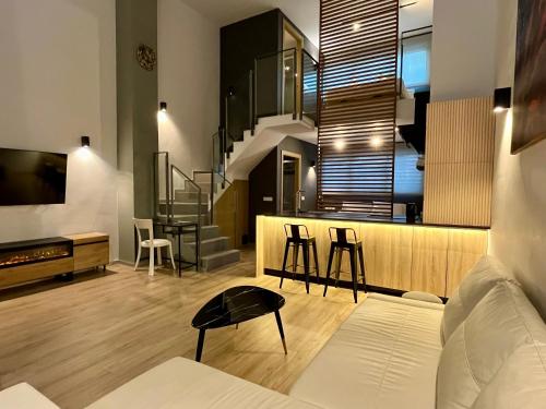 Posedenie v ubytovaní WeRentVLC - Amazing Duplex Loft 2 bdrm