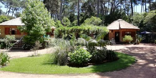 Taman di luar Las chozas