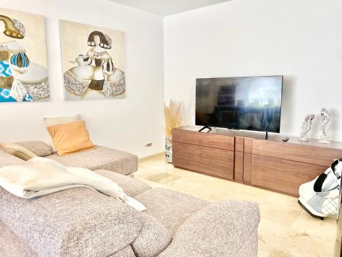Marbella del Mar Seafront III - EaW Homes