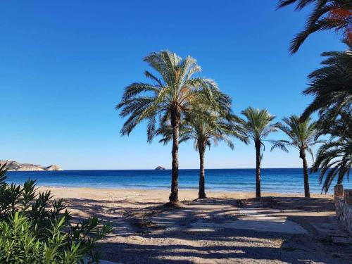 Casa Soleme a 10 min a pie de la playa aire acondicionado