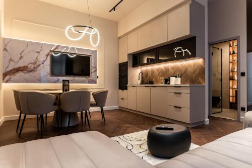 Acacia Luxury Apartment