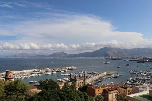 RineddaHouse Arenella - Vista Mare Panoramica a Palermo con Parcheggio privato photo 56