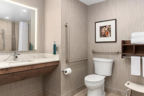 Bagno di DoubleTree by Hilton Kitchener