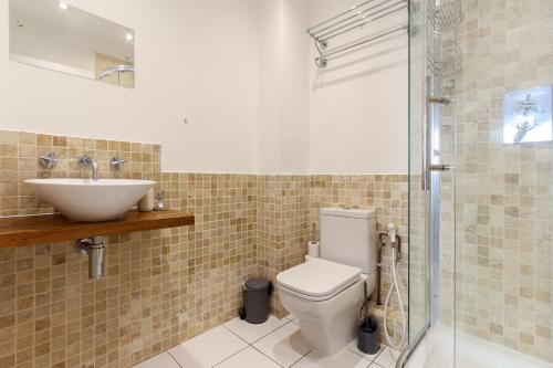 Elegant 2bd Flat in Brighton Marina - Free Parking photo 8