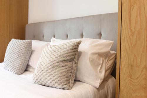 Elegant 2bd Flat in Brighton Marina - Free Parking photo 31