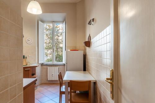 GuestHost - Sapienza University Elegant Apartment!