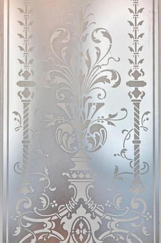 a room with a silver wall with a floral pattern at 6 rooms in Vienna