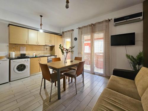 Fotografie z fotogalerie ubytování Maria's Apartment v destinaci Paralia Katerinis