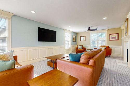 Gallery image of Three Bedroom - Victory Residence in Holyoke