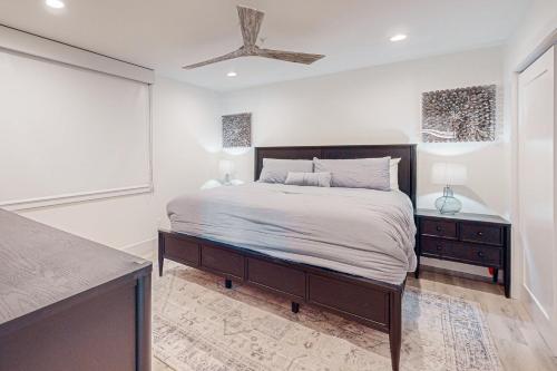 Ένα ή περισσότερα κρεβάτια σε δωμάτιο στο Desert Oasis Condo