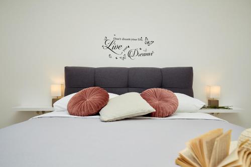 Postel nebo postele na pokoji v ubytování Apartment Summer Chill 2
