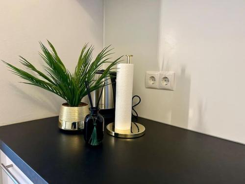 Příslušenství pro přípravu čaje a kávy v ubytování Museumsquartier Apartment