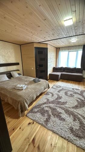 Una cama o camas en una habitación de Бо&Не