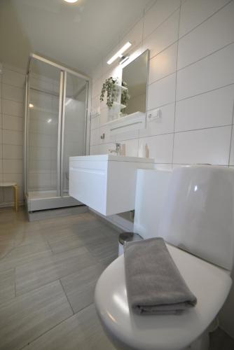Baðherbergi á Klausturhof Guesthouse