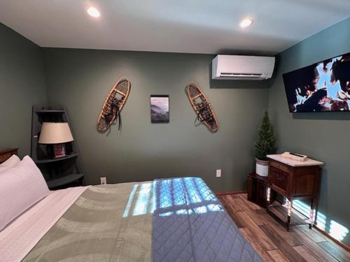 Idyllwild Innにあるベッド