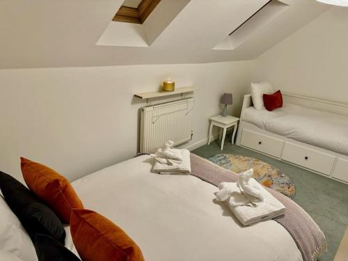 Katil atau katil-katil dalam bilik di Solstar House by MaisonPro