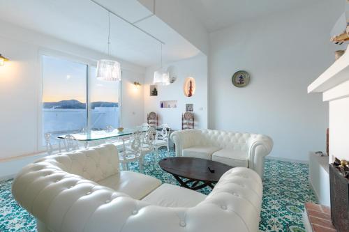 Gallery image of Hotel Torre Dei Borboni in Ponza