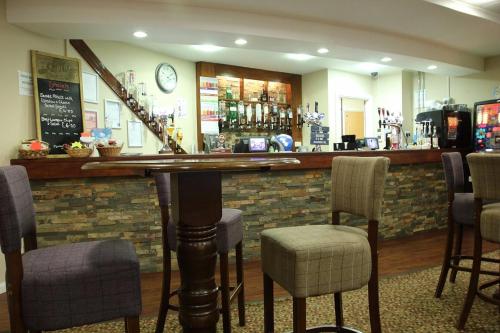 Лаундж или бар в Luxury Modern Family Lodge with Pools, Linen & Activity Pass in Award-Winning Holiday Park