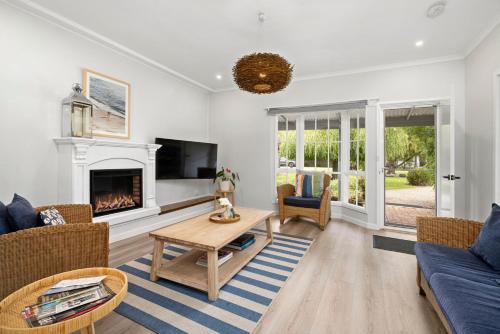 Μια τηλεόραση ή/και κέντρο ψυχαγωγίας στο McCrae Beach House
