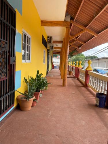 Fotografie z fotogalerie ubytování Hostal habitación habitaciones full equipadas a solo 10 minutos del aeropuerto Panamá pasifico a 20 minutos de la ciudad centros comerciales y lugares turísticos playa a 5 minutos v destinaci Veracruz