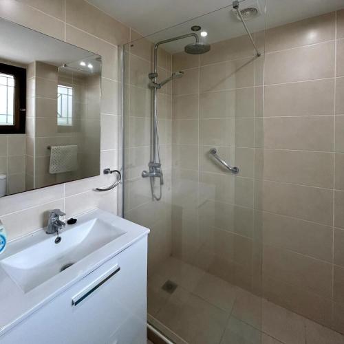 Holiday studio Apartment in Castle Harbour , Los Cristianos