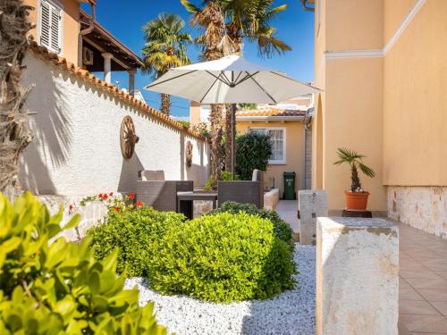 Apartment in Porec near the Sea and Beaches