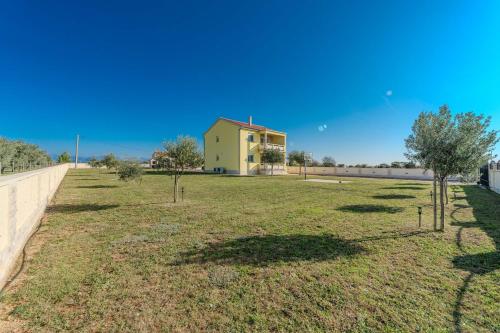 Family friendly house with a parking space Ninski Stanovi, Zadar - 23619