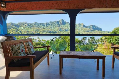 Potter House TSUKAMOTO Vue sur Baie de Maroe, hébergement à Huahine