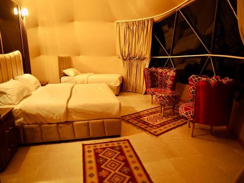 Katil atau katil-katil dalam bilik di Wadi Rum experience