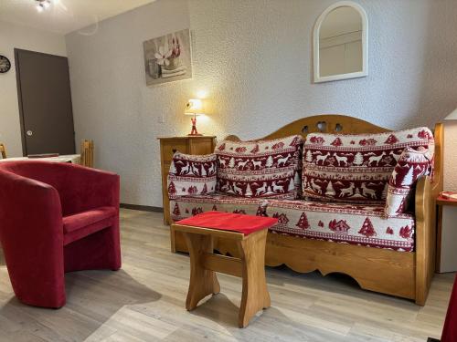 Charmant T2 Terrasse Parking - Proche Pistes - FR-1-329-98