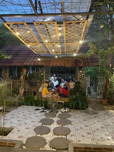 Gambar di galeri bagi Grandma house in the village with back garden di Bandung