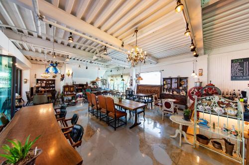 Restoran atau tempat lain untuk makan di Kangneung Oranda Pension