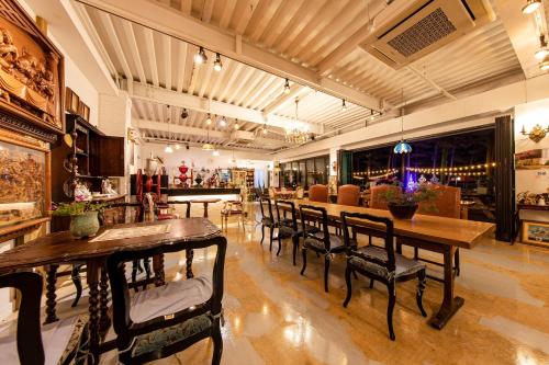 Restoran atau tempat lain untuk makan di Kangneung Oranda Pension