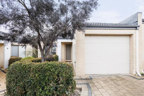 Φωτογραφία από το άλμπουμ του 3-Bedroom Kinross Beachside Abode σε Kinross