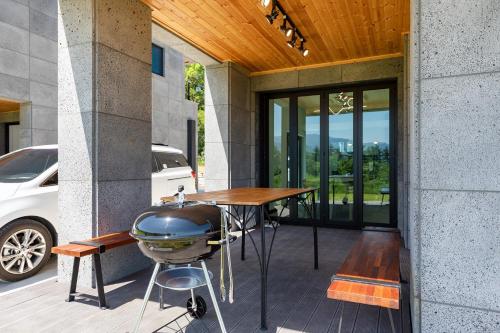 Fotografie z fotogalerie ubytování Goseung Poolhouse Poolvilla 151 v destinaci Ch'ŏnjin