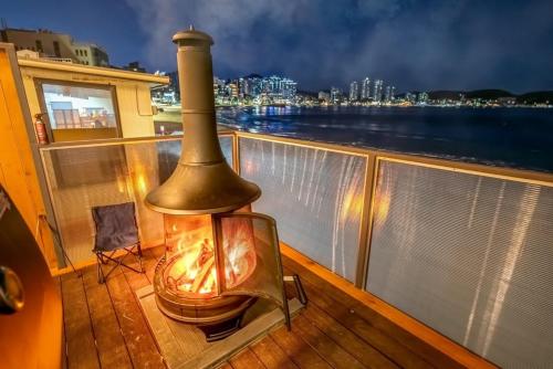 Фотография из галереи Busan Zio club caravan park в городе Ich'ŏn