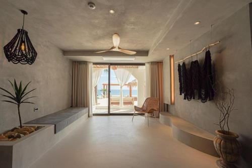 TV a/nebo společenská místnost v ubytování Gijang The Beach House