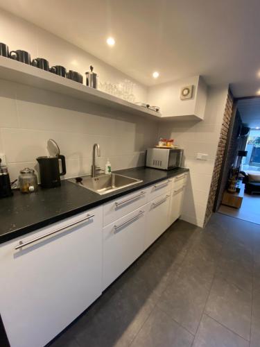 Dapur atau dapur kecil di By Balu